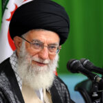 مقایسه رفتار رضا شاه و آیت‌الله خامنه‌ای در مواجهه با تهاجم خارجی